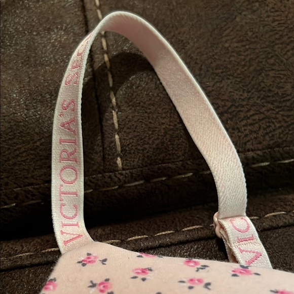 Victoria's Secret Pink Lace Bra with Adjustable Straps - Picture 11 of 13